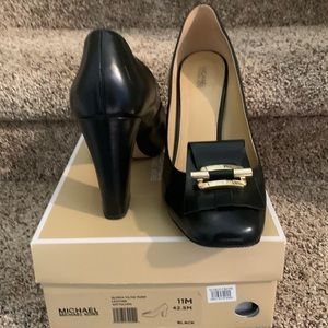 Michael Kors Gloria Kiltie pump in black.